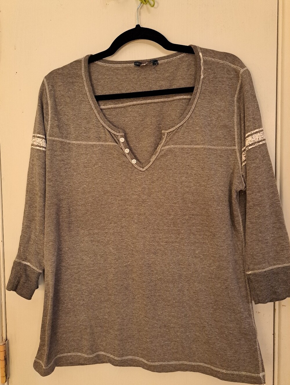 MV SPORT -Ladies' Hailey Henley 3/4 sleeve  Graphite Tee,EUC 20x26